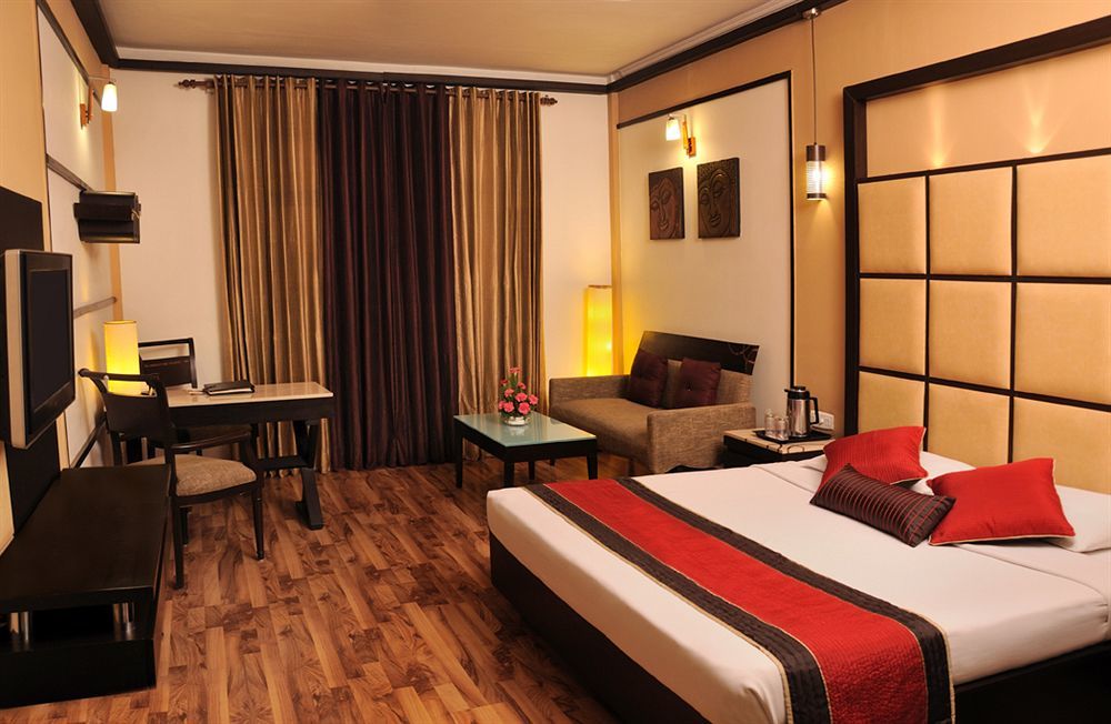 לודהיאנה Hotel Maharaja Regency מראה חיצוני תמונה